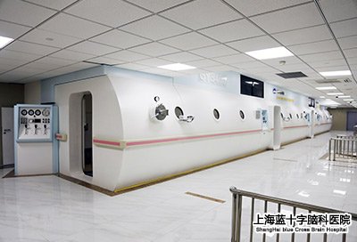 �߉����ί�