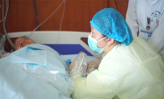 �����o(h��)ʿ�L(zh��ng)���ڞ黼���M(j��n)��PICC�ù�